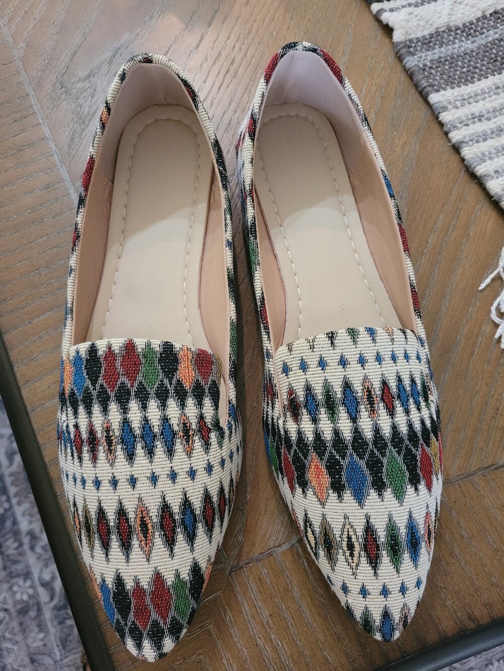 Unique & Colorful Women's Flat Size 11 New With Tag!